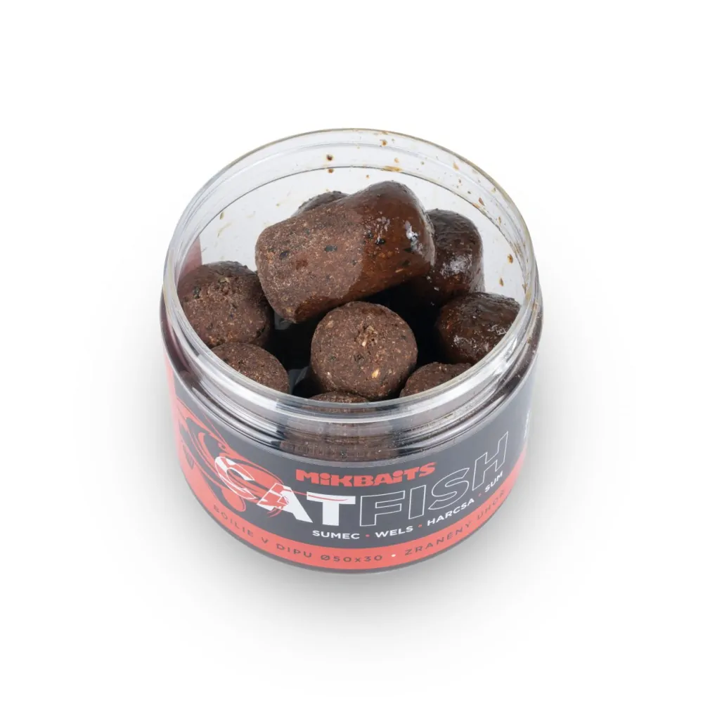 Mikbaits Catfish Boilie v dipu Zraněný úhoř 50x30mm 500ml