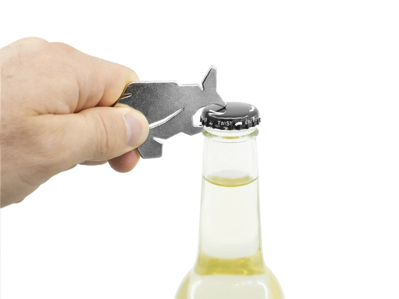 Delphin Klíčenka s otvírákem na láhve CARPENER stříbrná