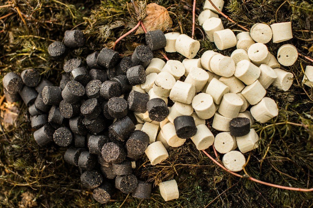 LK Baits Jeseter special pellets 1kg