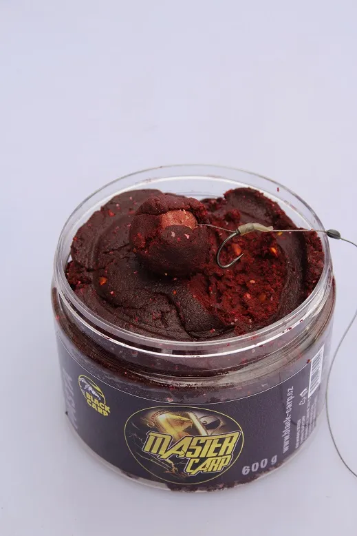 Black Carp Obalovací Pasta 600g