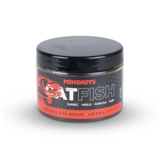 Mikbaits Catfish Boilie v dipu Játra Halibut 50x30mm 500ml
